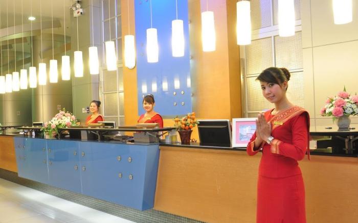 Mayflower Grande Hotel