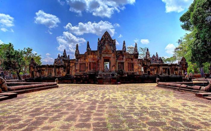 The Crystal Hotel Buriram
