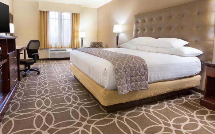 Drury Inn & Suites Louisville North