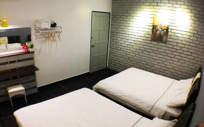 Ipoh loft homestay  ( 12 paxs)