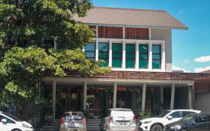 Grand Laguna Hotel & Villa