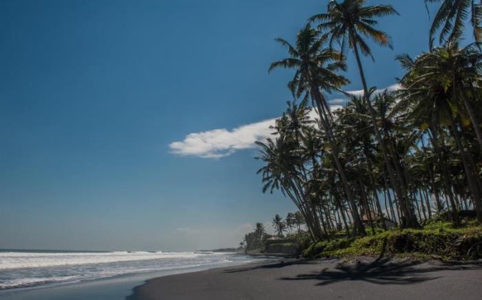 Most Exotic Beachfront Villa Keong