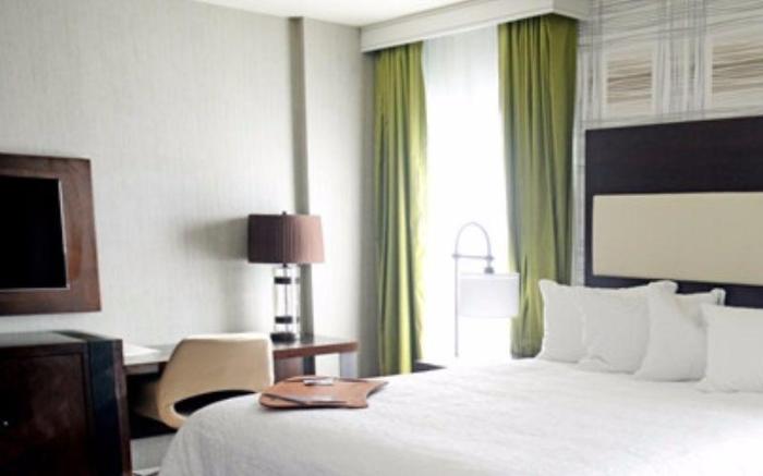 Hampton Inn & Suites Washington D.C./Navy Yard Area