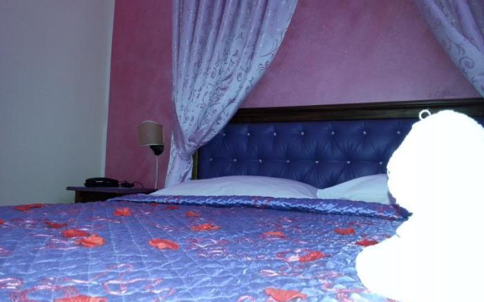 Hotel Happy Days