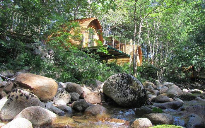 RiverBeds Lodges with Hot Tubs