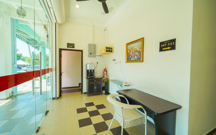 CMN Hotel & Homestay