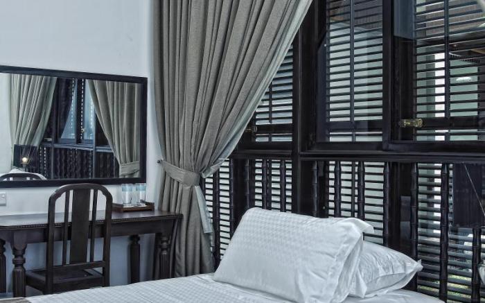 Courtyard at Heeren Boutique Hotel