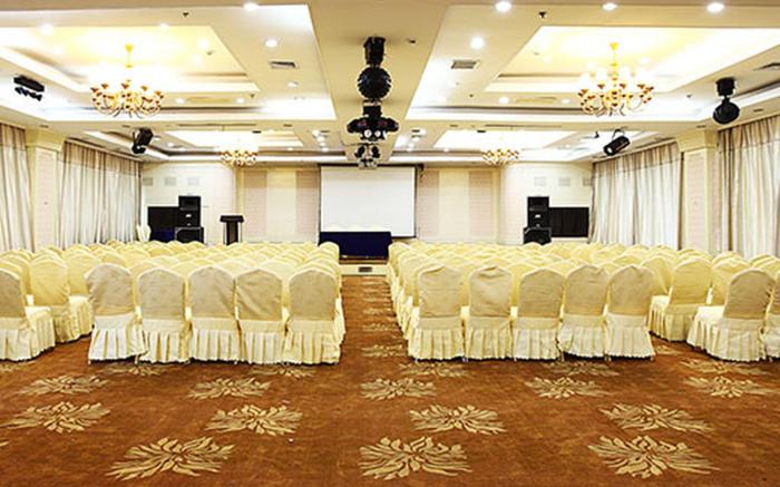 Vienna Hotel Changsha Furong Middle Road Wuyi Square