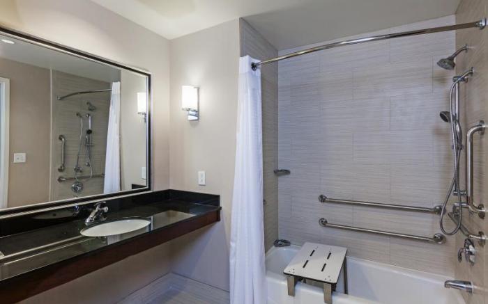 Clarion Hotel