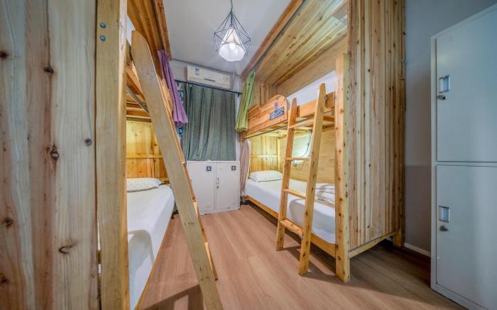 Sonderia Hostel & Bar - Lazybones Hostel
