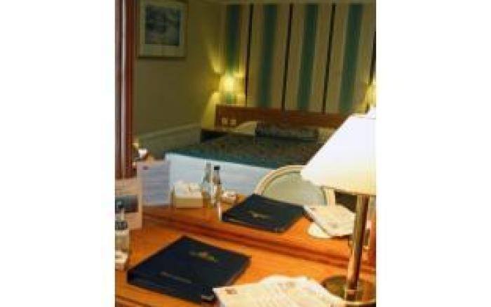 The Lake Hotel
