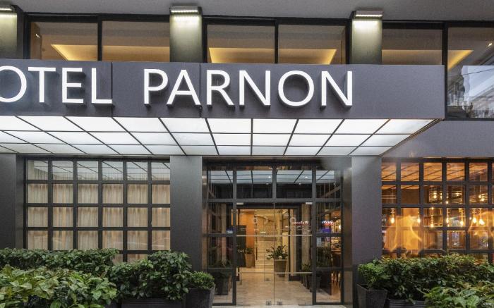 Parnon Hotel