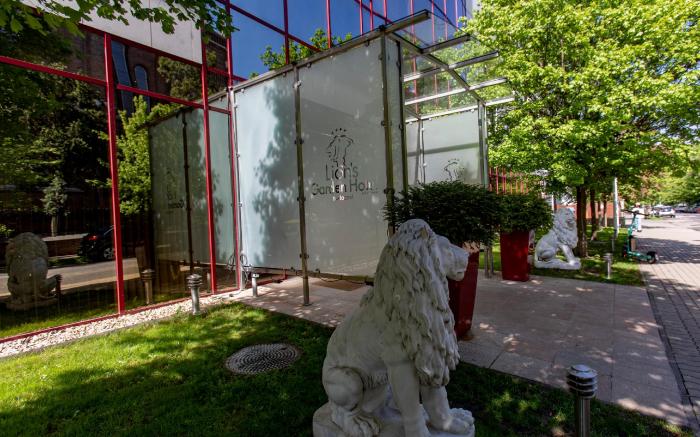 Lion's Garden Hotel