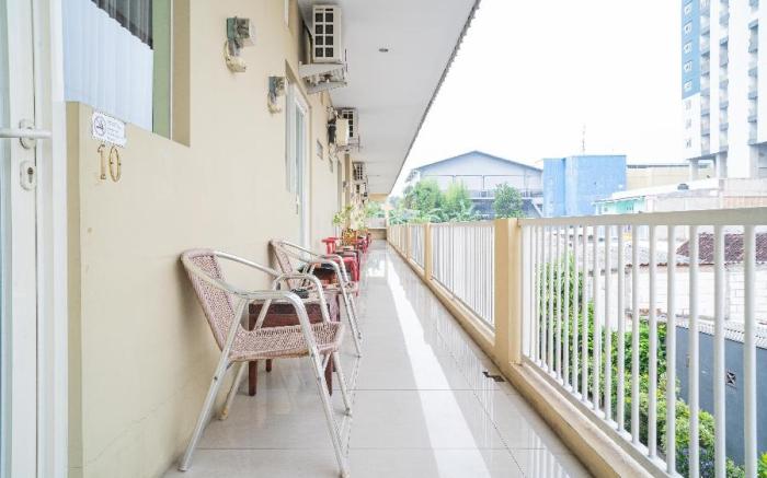 RedDoorz Syariah near Suncity Mall Sidoarjo