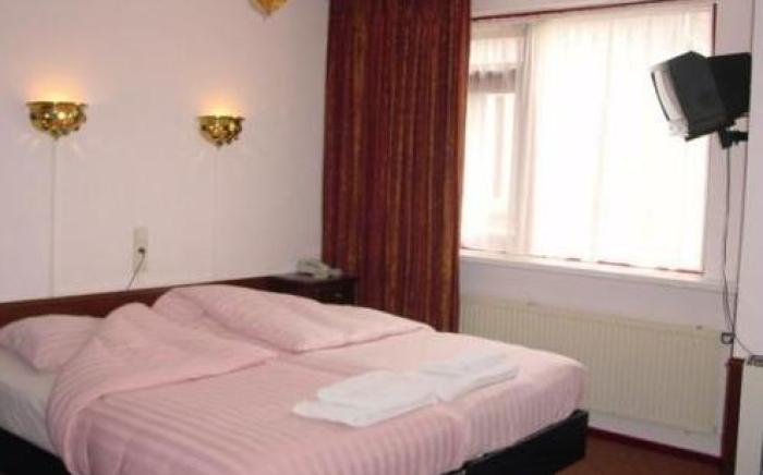 Amadeus Hotel