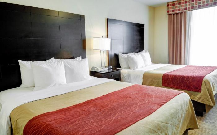 Comfort Inn & Suites