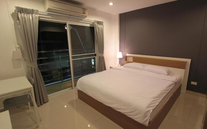 Napaville Huai Khwang Hostel