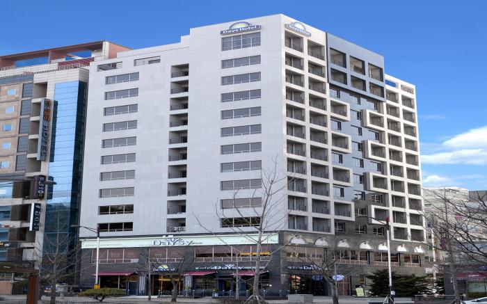 S Stay Dongtan Hotel (formerly Days Hotel Dongtan)