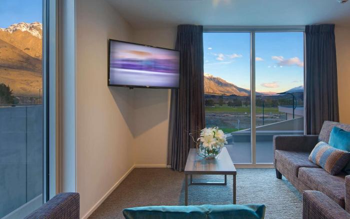 Ramada Suites by Wyndham Queenstown Remarkables Park