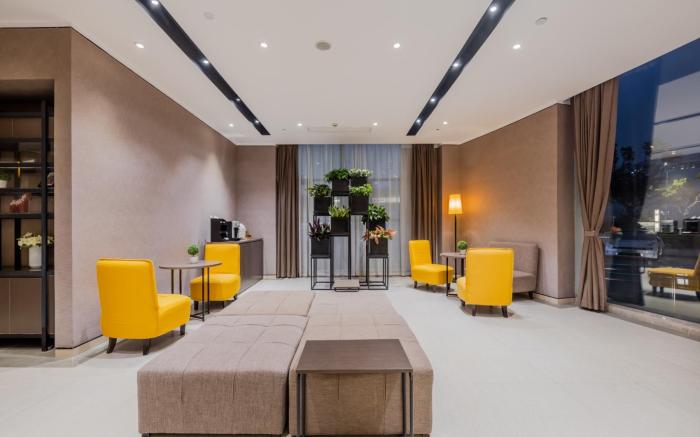 Home Inn Plus Shanghai New International Expo Center Yushan Road Yuanshen Sports