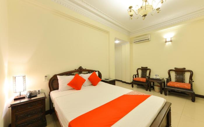 Lucky 2 Hotel & Travel