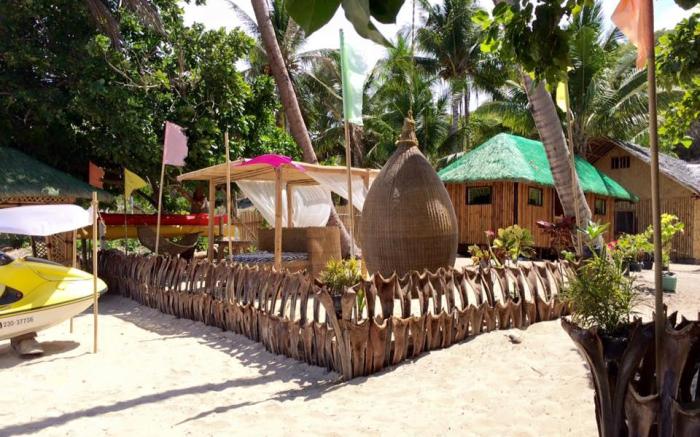 Floresitas Beach Resort