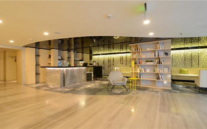 Atour Hotel Dalian Zhongshan Square