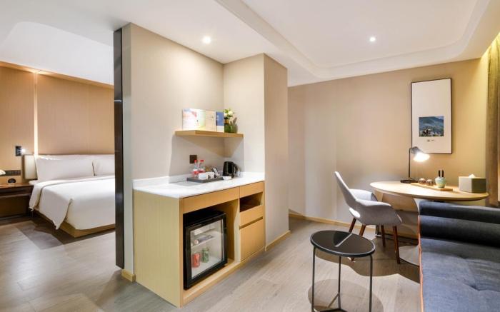 Atour Hotel Chengdu Jinli Hongpaifang Metro Station