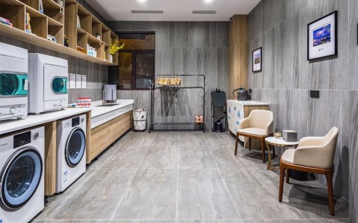 Atour Hotel Jinan Zhangqiu Hexie Plaza Baimaiquan