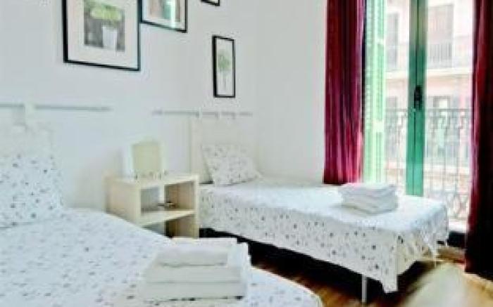 Palau de la Musica Apartments