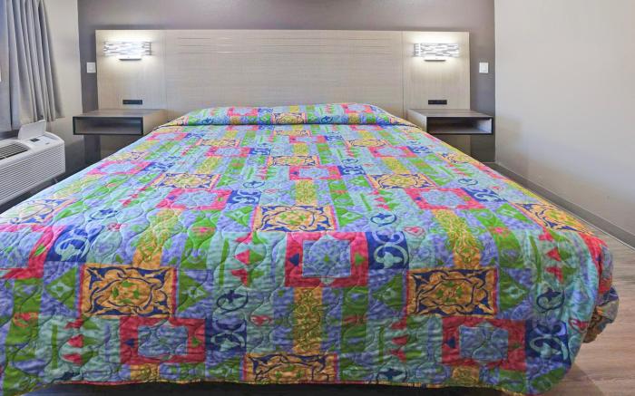 Super 7 Inn by Hotel O Dallas I 20