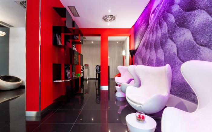 Paseo de Gracia Hotel, Sonder