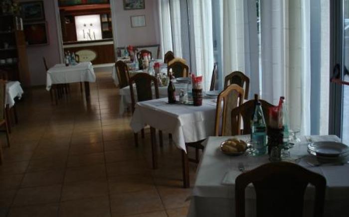 Hotel Mignon 50 MT DALLA SPIAGGIA E DALL'ISOLA PEDONALE