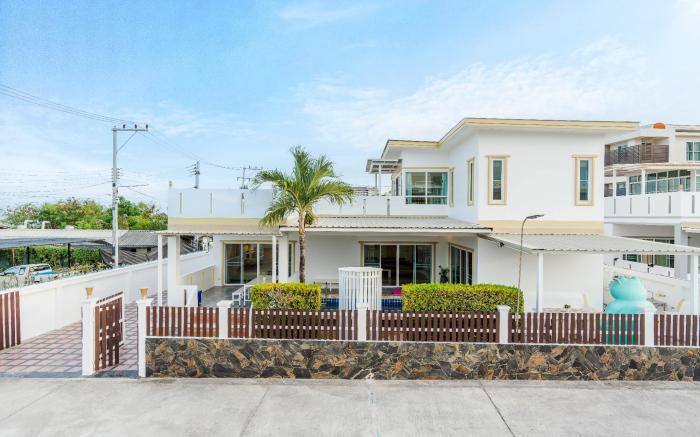Fira Villa HuaHin-Cha am  ( Villa 1 )
