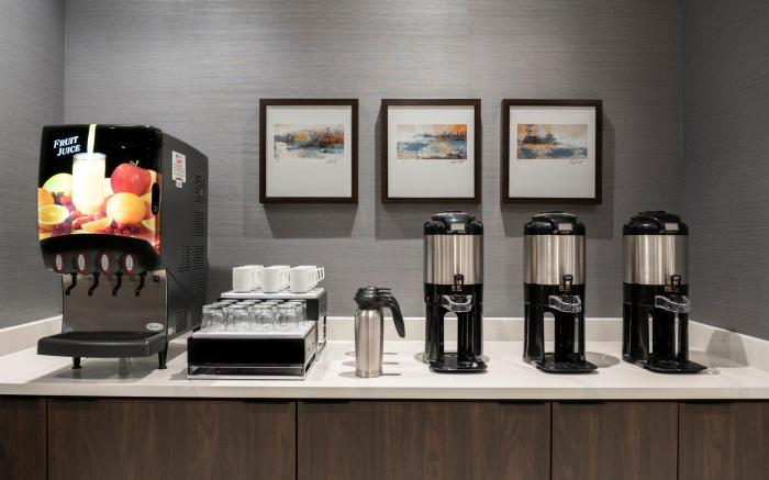 Holiday Inn Express Boston Logan Airport - Revere By IHG
