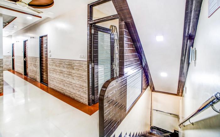 FabHotel The Adore Palace - Nr. Mumbai International Airport
