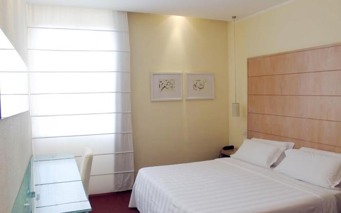 B&B Hotel First