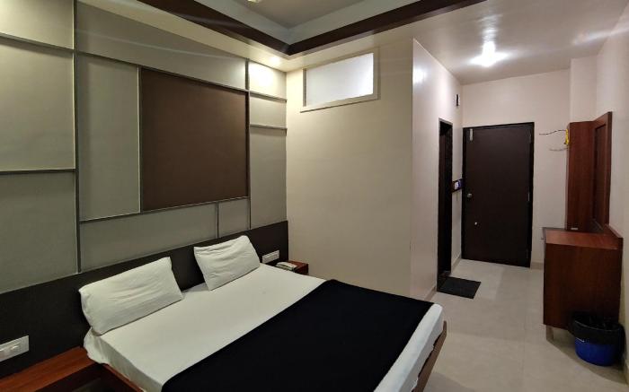 Royal Regency Lodge