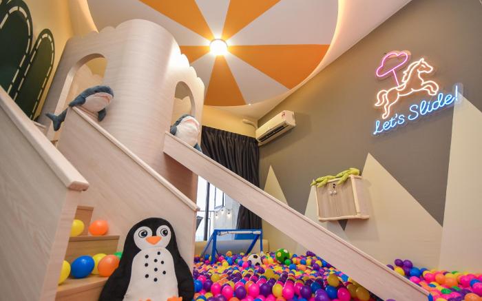 The Carousel Slide Playground & Ball Pool | 8 Pax!