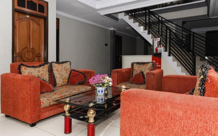 RedDoorz Plus near Transmart Kairagi Dua Manado