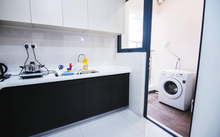 Logi Suite . Country Garden @ 2BR 4pax near CIQ