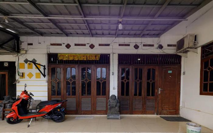 RedDoorz Plus near Trans Studio Cibubur 2