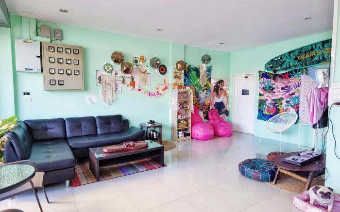 B/Monthly Rent/Luxury  Room/patongCenter/Balcony 