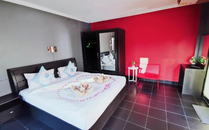 S3/Patong Cheapest / KingBed  Room /Near Bangla 