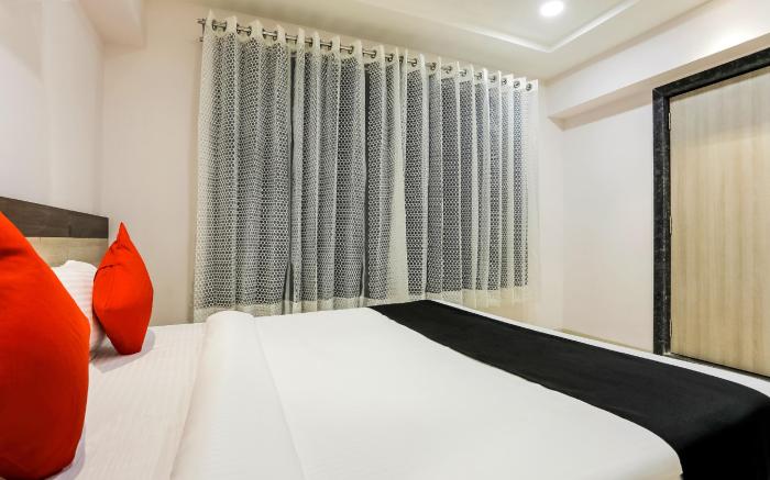 Townhouse PISHORI INN