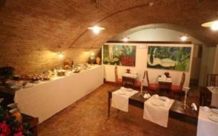 Il Chiostro Del Carmine