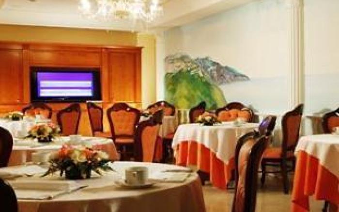 Hotel Prestige