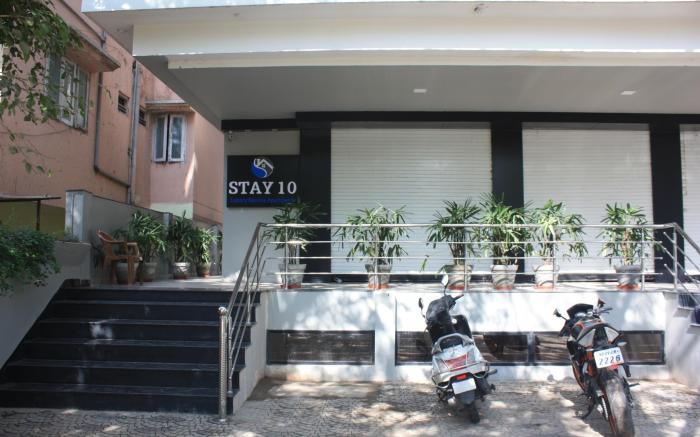 Stay10 Luxury Service Apartment Hotel