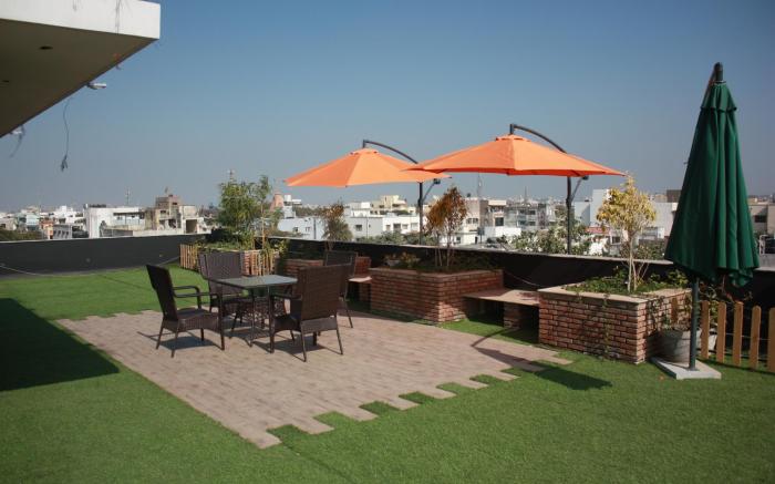 Stay10 Luxury Service Apartment Hotel