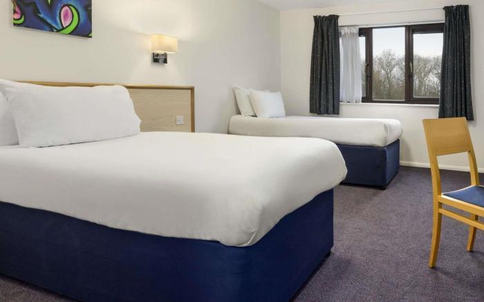 Days Inn by Wyndham Bridgend Cardiff M4